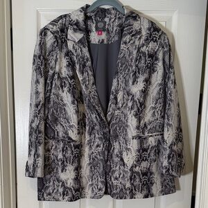 Vince Camuto Black and Gray Snake Print Blazer